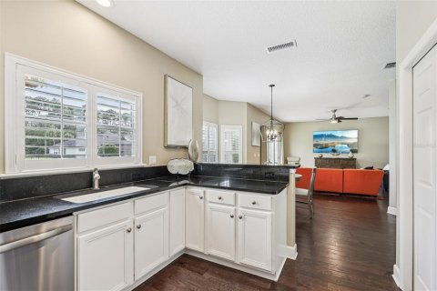 House in Ponte Vedra Beach, Florida 4 bedrooms, 248.33 sq.m. № 1910583 - photo 14