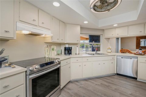 Villa ou maison à vendre à Punta Gorda, Floride: 4 chambres, 227.8 m2 № 2147512 - photo 19