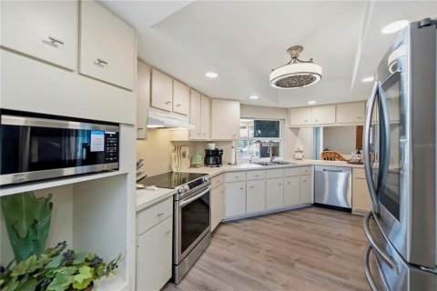 Villa ou maison à vendre à Punta Gorda, Floride: 4 chambres, 227.8 m2 № 2147512 - photo 18