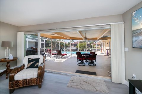 Villa ou maison à vendre à Punta Gorda, Floride: 4 chambres, 227.8 m2 № 2147512 - photo 16
