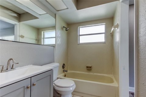 Casa en venta en Hudson, Florida, 3 dormitorios, 149.2 m2 № 1776770 - foto 9