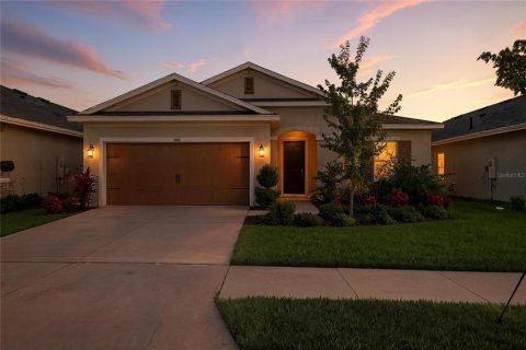 House in Apollo Beach, Florida 4 bedrooms, 186.92 sq.m. № 1820921 - photo 2