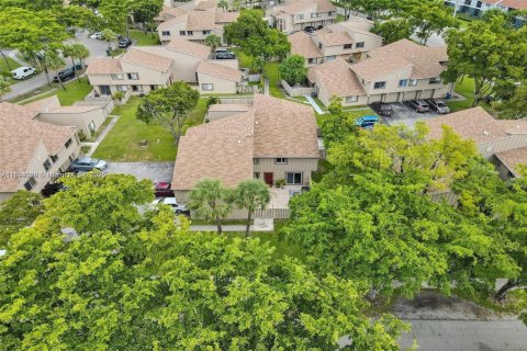 Adosado en venta en Lauderhill, Florida, 2 dormitorios, 87.33 m2 № 1946107 - foto 25