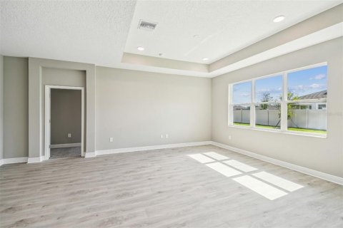 House in Spring Hill, Florida 4 bedrooms, 263.38 sq.m. № 1608325 - photo 17