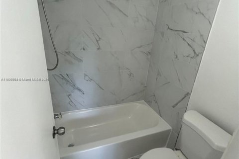 Adosado en venta en Sunrise, Florida, 2 dormitorios, 140.47 m2 № 1828777 - foto 12
