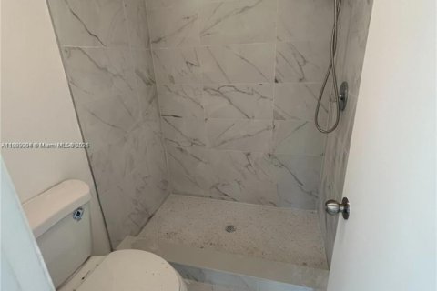 Adosado en venta en Sunrise, Florida, 2 dormitorios, 140.47 m2 № 1828777 - foto 14