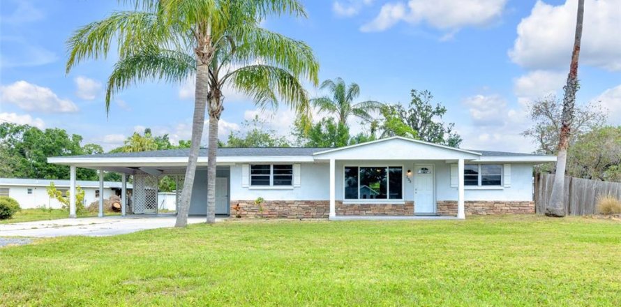 House in Ruskin, Florida 4 bedrooms, 163.04 sq.m. № 1617864