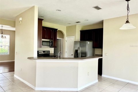 Casa en alquiler en Kissimmee, Florida, 4 dormitorios, 191.84 m2 № 1800109 - foto 17