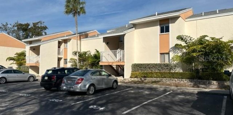 Appartement à Saint Petersburg, Floride 1 chambre, 70.61 m2 № 1829936