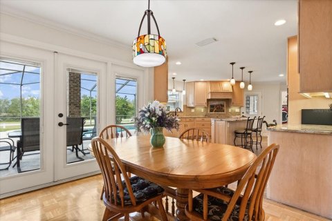 House in New Smyrna Beach, Florida 7 bedrooms, 533.91 sq.m. № 1670210 - photo 20