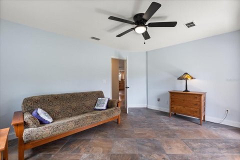 House in New Smyrna Beach, Florida 7 bedrooms, 533.91 sq.m. № 1670210 - photo 26