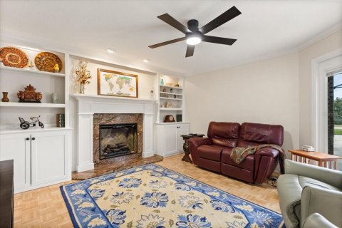 House in New Smyrna Beach, Florida 7 bedrooms, 533.91 sq.m. № 1670210 - photo 22