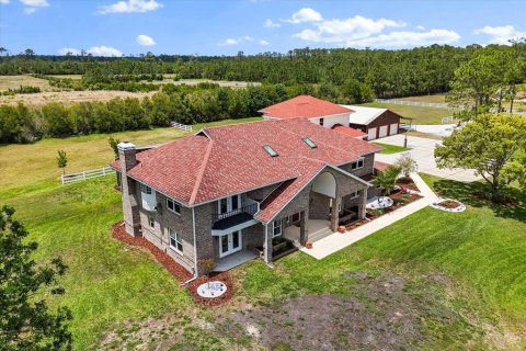 House in New Smyrna Beach, Florida 7 bedrooms, 533.91 sq.m. № 1670210 - photo 3