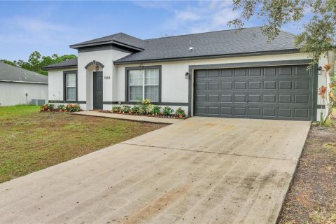 House in Palm Bay, Florida 3 bedrooms, 130.99 sq.m. № 1520745 - photo 4