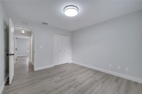 House in Palm Bay, Florida 3 bedrooms, 130.99 sq.m. № 1520745 - photo 24