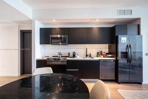 Купить кондоминиум в Майами, Флорида 3 спальни, 105.44м2, № 1962406 - фото 5