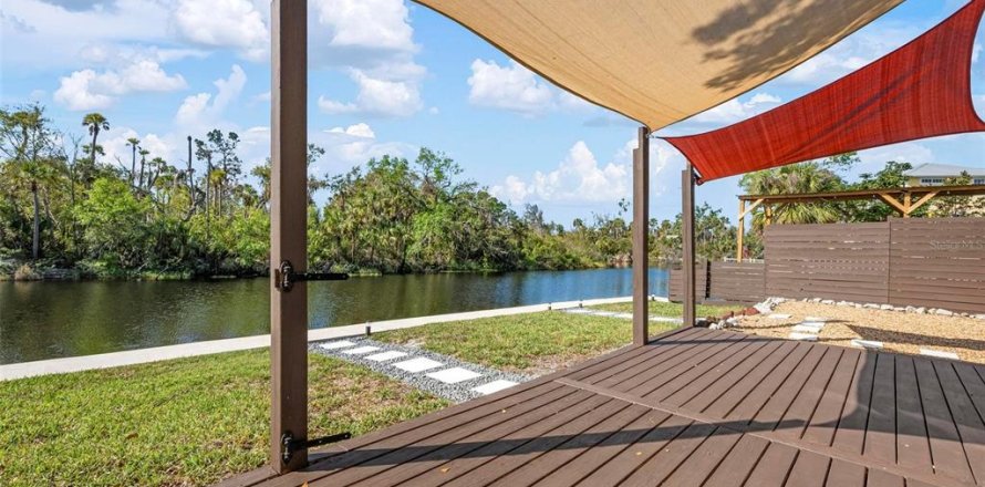 Casa en Bradenton, Florida 2 dormitorios, 186.27 m2 № 1783130
