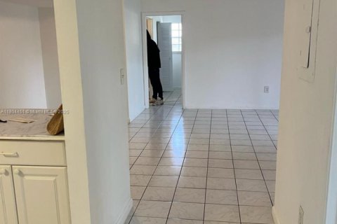 Купить кондоминиум в Майами, Флорида 2 спальни, 84.26м2, № 1983453 - фото 7