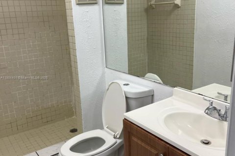 Купить кондоминиум в Майами, Флорида 2 спальни, 84.26м2, № 1983453 - фото 15