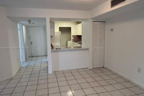 Купить кондоминиум в Майами, Флорида 2 спальни, 84.26м2, № 1983453 - фото 8