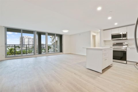 Condo in Miami Beach, Florida, 2 bedrooms  № 2031002