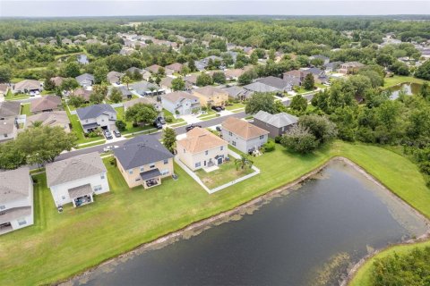 House in Land O' Lakes, Florida 4 bedrooms, 251.58 sq.m. № 1833590 - photo 12