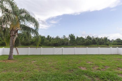 House in Land O' Lakes, Florida 4 bedrooms, 251.58 sq.m. № 1833590 - photo 22