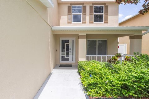 House in Land O' Lakes, Florida 4 bedrooms, 251.58 sq.m. № 1833590 - photo 29