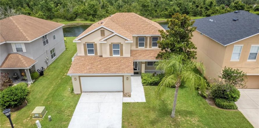 House in Land O' Lakes, Florida 4 bedrooms, 251.58 sq.m. № 1833590