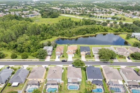 House in Land O' Lakes, Florida 4 bedrooms, 251.58 sq.m. № 1833590 - photo 13