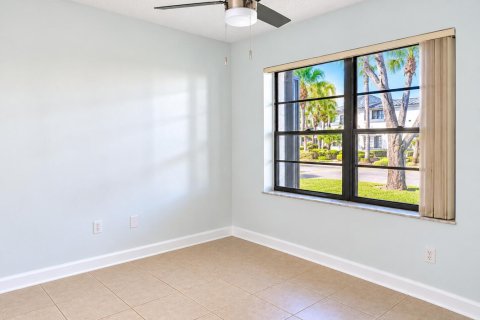 Copropriété à vendre à Hialeah, Floride: 2 chambres, 83.61 m2 № 2421574 - photo 7