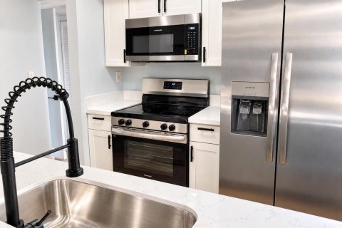Copropriété à vendre à Hialeah, Floride: 2 chambres, 83.61 m2 № 2421574 - photo 25