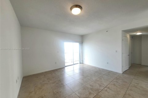 Condominio en alquiler en Miami, Florida, 2 dormitorios № 1872724 - foto 8