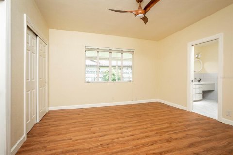 House in Winter Park, Florida 3 bedrooms, 199.55 sq.m. № 2108503 - photo 15