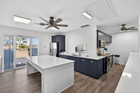 Copropriété à louer à Englewood, Floride: 2 chambres, 106.19 m2 № 2149564 - photo 24