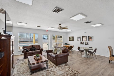 Copropriété à louer à Englewood, Floride: 2 chambres, 106.19 m2 № 2149564 - photo 21