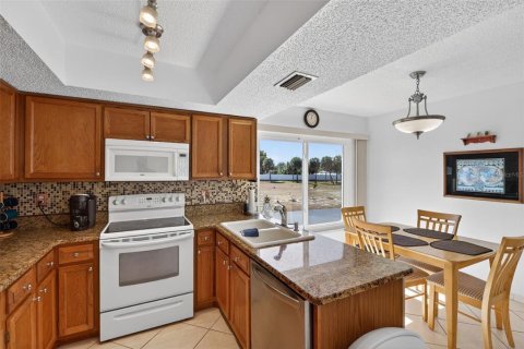 Copropriété à louer à Englewood, Floride: 2 chambres, 106.19 m2 № 2149564 - photo 9