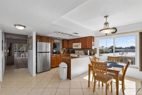 Copropriété à louer à Englewood, Floride: 2 chambres, 106.19 m2 № 2149564 - photo 7