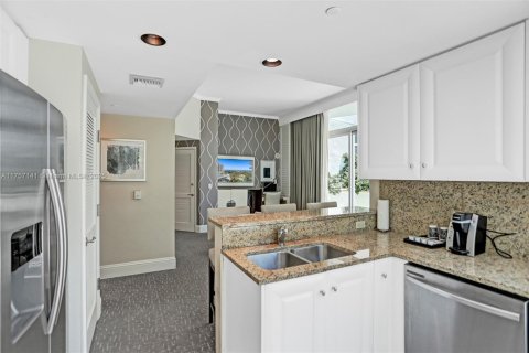 Condominio en venta en Miami Beach, Florida, 2 dormitorios, 138.98 m2 № 1860376 - foto 16