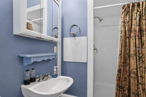 Купить виллу или дом в Сент-Питерсберг, Флорида 3 комнаты, 86.96м2, № 2234375 - фото 20