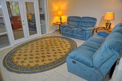 Townhouse in Lutz, Florida 2 bedrooms, 146.23 sq.m. № 2144797 - photo 11