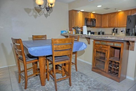 Townhouse in Lutz, Florida 2 bedrooms, 146.23 sq.m. № 2144797 - photo 7