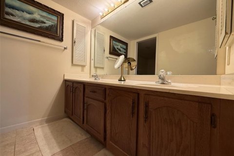 Condo in Punta Gorda, Florida, 3 bedrooms № 2102801 - photo 19