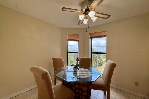 Condo in Punta Gorda, Florida, 3 bedrooms № 2102801 - photo 13