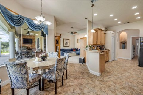 Casa en venta en New Smyrna Beach, Florida, 4 dormitorios, 190.45 m2 № 2143055 - foto 13