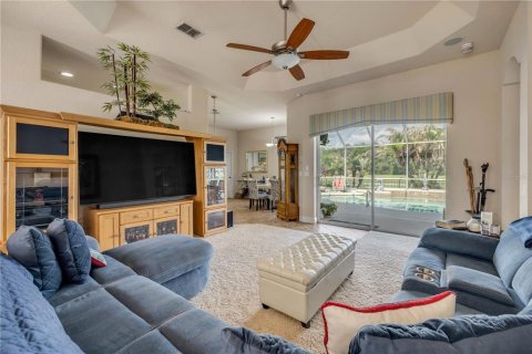 Casa en venta en New Smyrna Beach, Florida, 4 dormitorios, 190.45 m2 № 2143055 - foto 8