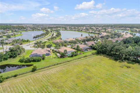Casa en venta en New Smyrna Beach, Florida, 4 dormitorios, 190.45 m2 № 2143055 - foto 4