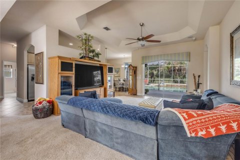 Casa en venta en New Smyrna Beach, Florida, 4 dormitorios, 190.45 m2 № 2143055 - foto 6