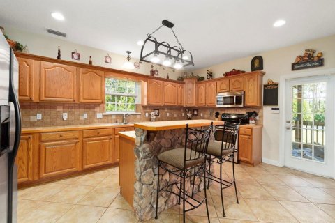 Villa ou maison à louer à Stuart, Floride: 4 chambres, 248.98 m2 № 2192227 - photo 7