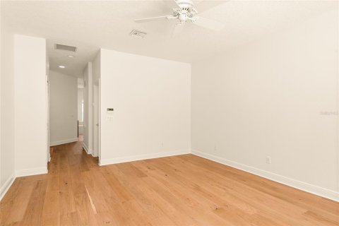 House in Longwood, Florida 4 bedrooms, 286.88 sq.m. № 1760017 - photo 23